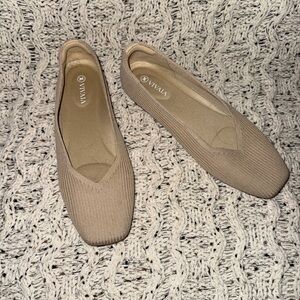 Vivaia Margot size 39 shoes